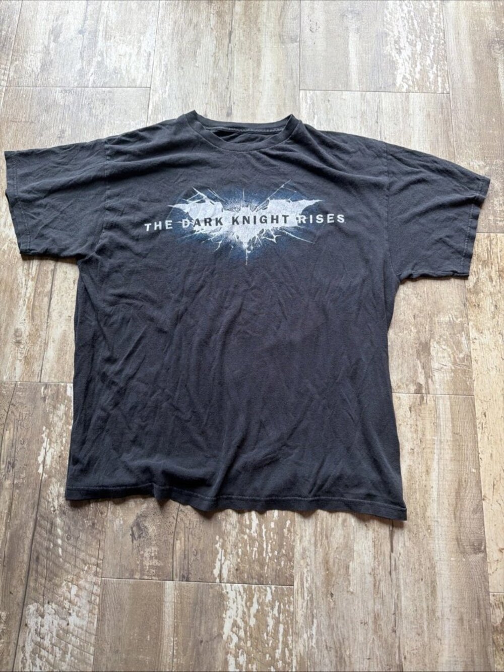 BATMAN - THE DARK KNIGHT RISES Tee Shirt DC Comics Movie Men’s Large *No Tag*